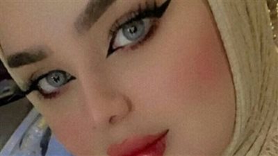 روايه كانت الحاجه سميره تجلس بجانب ابنتها_ روايه حياه بقلم اميره رمضان