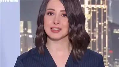 مذيعة قناة الجزيرة بموقف محرج