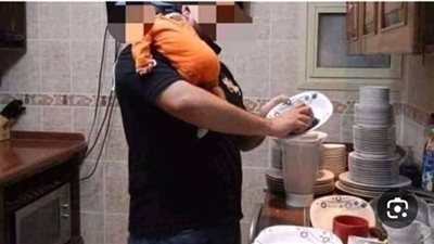 رجل يطلق زوجته بسبب اغنية مسيطرة