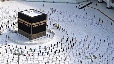 لماذا يطوف المسلمون حول الكعبة من اليسار عكس عقارب الساعة