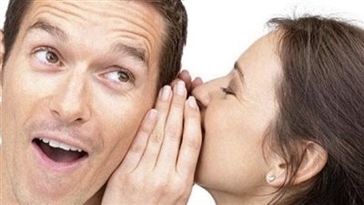 حكم الدين في ھمس الكلمات البذيئة في أذن الشريك