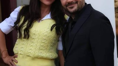 زوجة وائل شرف بطل مسلسل باب الحارة الحقيقية ټخطف الأنظار بجمالها النادر والساحر مش حتصدقوا جمالها