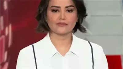 بسبب دجاجة موقف محرج لأجمل مذيعة تمنت لو ارض تنشق وتبتلعها عند تقديمها نشرة الأخبار على قناة العربية