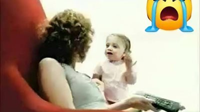 ماما خالو طالع دلوقتي افتحيله الباب