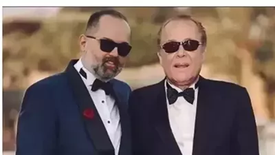 هذه هي وصية محمود عبد العزيز الأخيرة لأولاده ولم ينفذوها أبداً. ما تم كشفه بعد رحيله بسنوات مفاجئ...