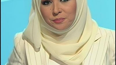 “بالارقام أغنى مذيعة عربية وبلا منافـس”.. لن يتوقــع أحد كم يبلغ راتب الاعلامية خديجة بن قنة من قناة الجزيرة الاخبارية