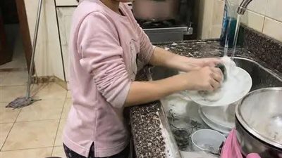 بنتي راحت تبات عند خالتها